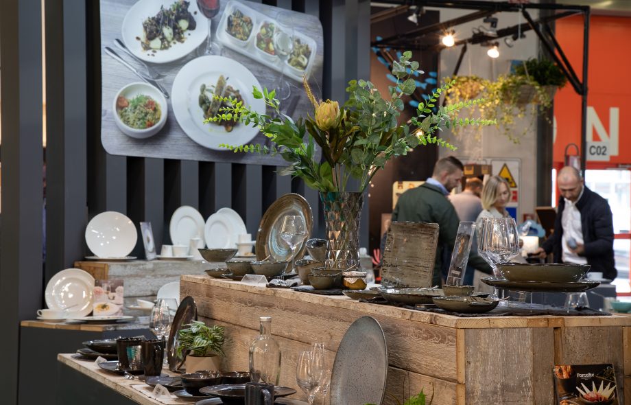 DPS Tableware